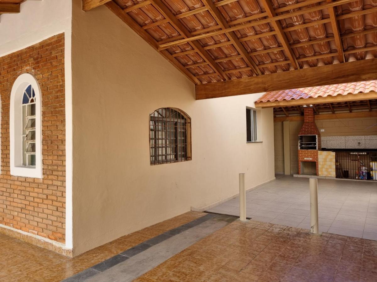 Confortavel Casa Com Piscina E Churrasqueira A 100M Da Praia Caraguatatuba Exterior foto